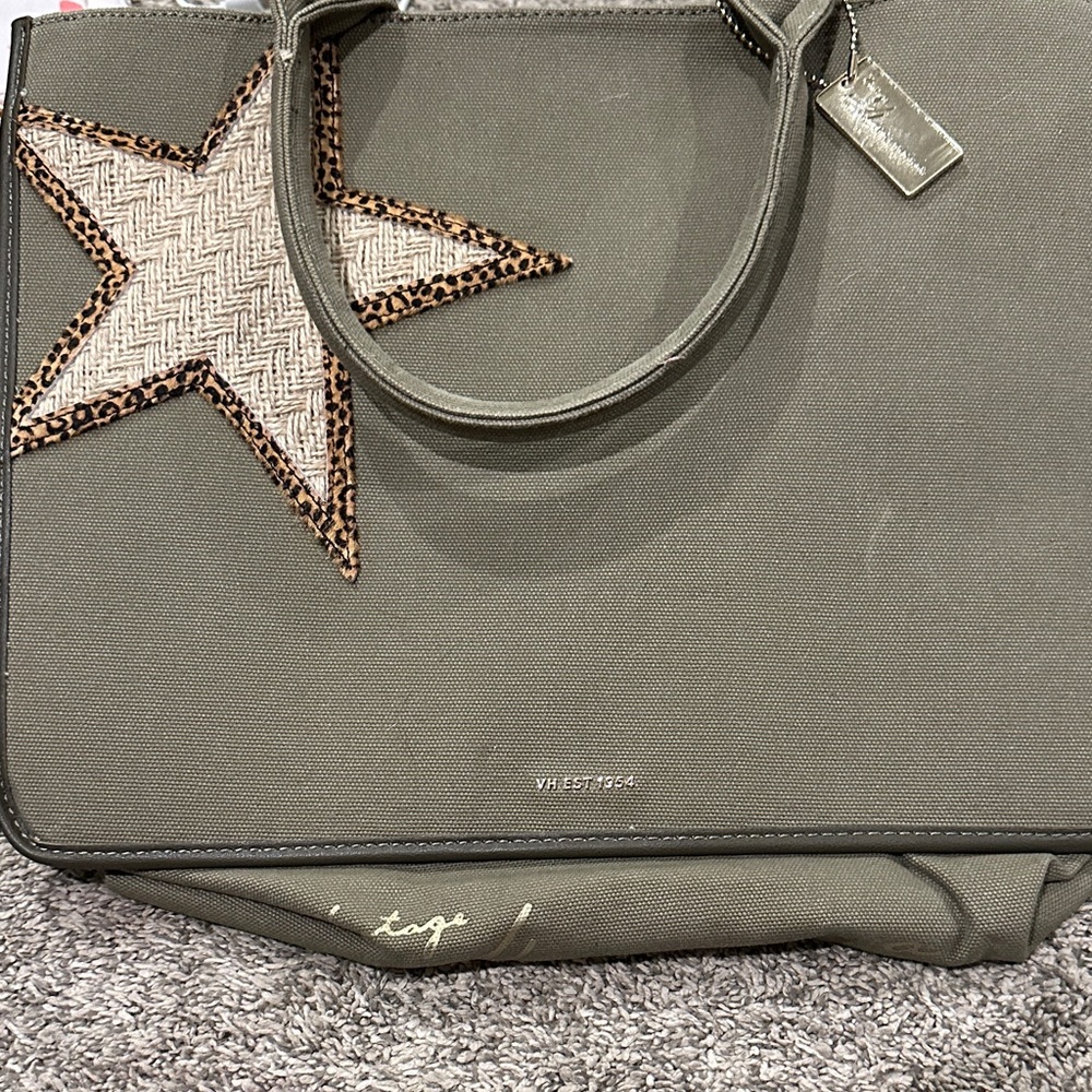 Vintage Havana Olive Tote with Star Accent